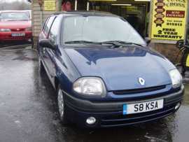 Click on this photo of the Renault Clio RT 5 door Manual to enlarge... for sale at Vines Cross Auto Exchange Ninfield