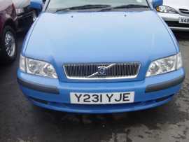 Click on this photo of the Volvo V40 1.6SE Estate Estate Manual to enlarge... for sale at Vines Cross Auto Exchange Ninfield